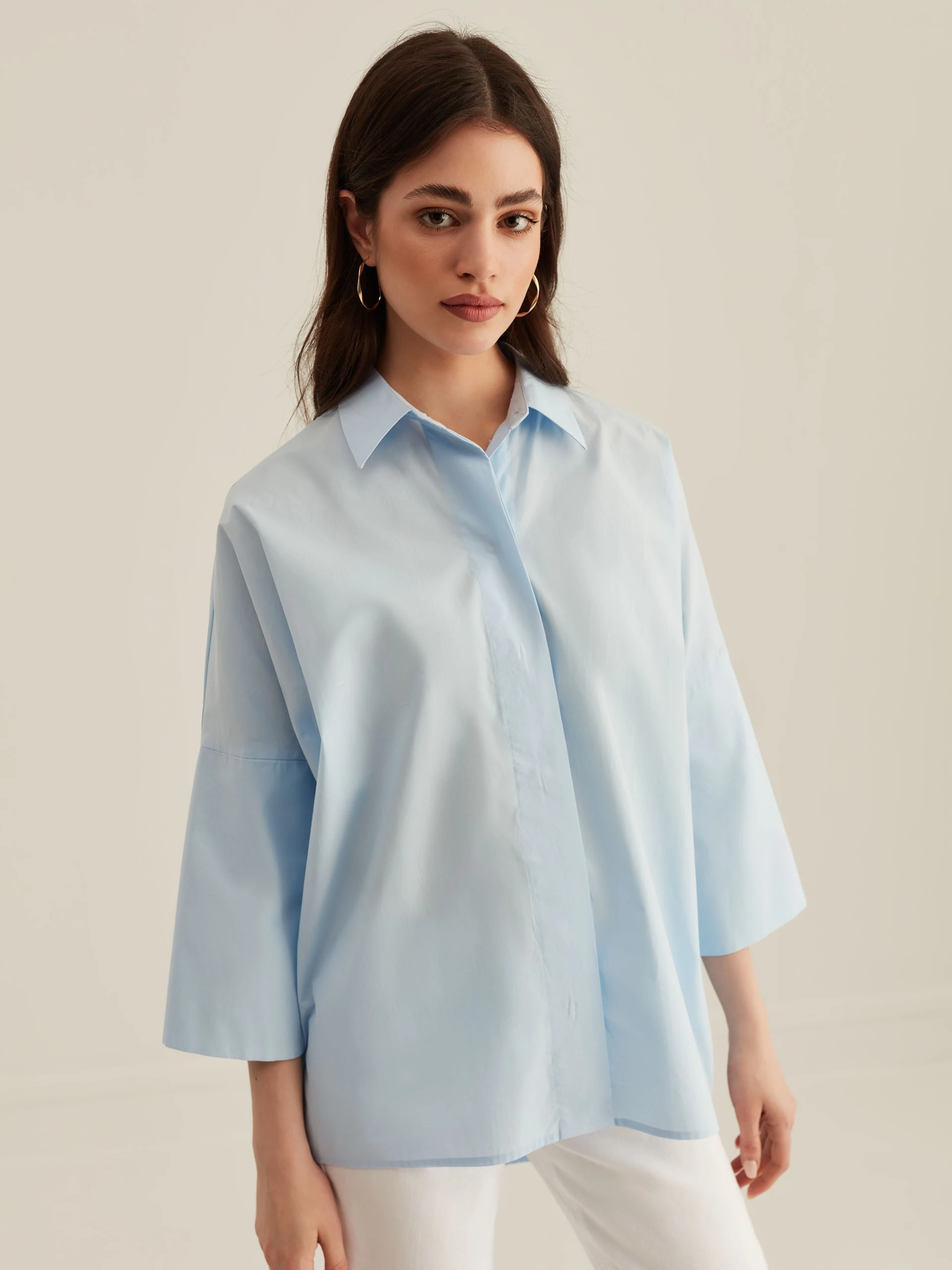 BLUE SHIRT WITH WIDE SLEEVE