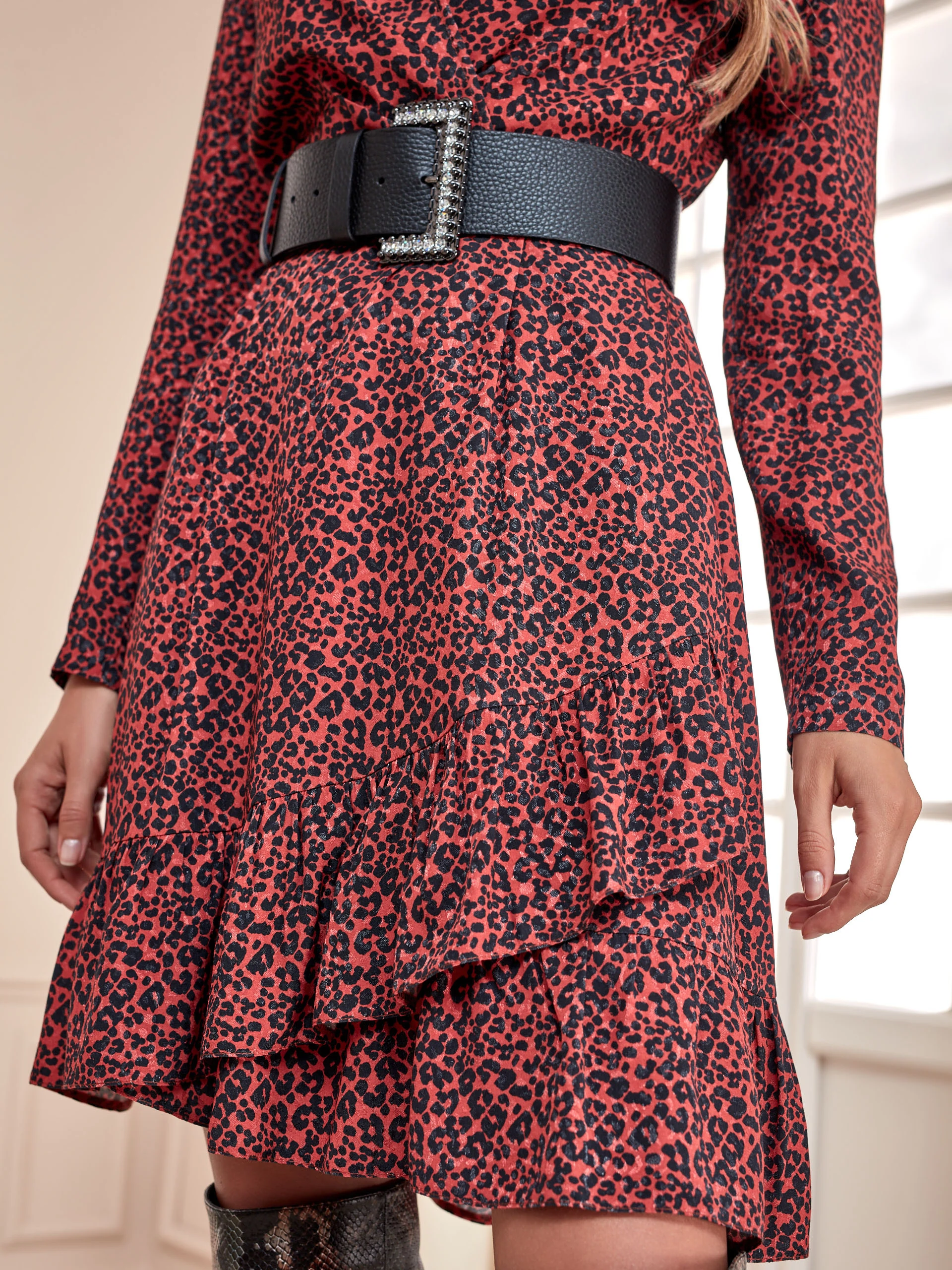 DRESS WITH FRILL IN ANIMAL PRINT