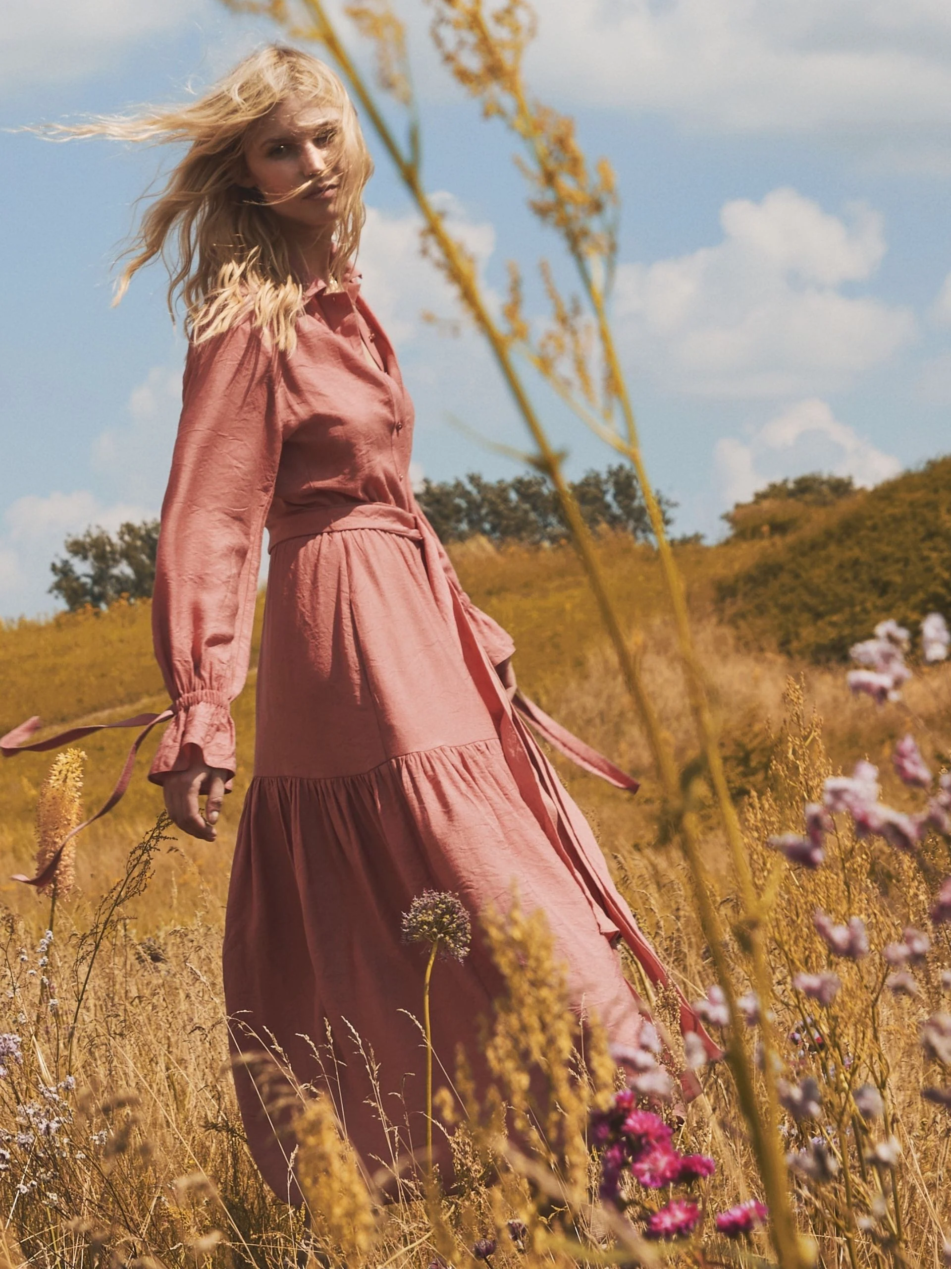 Boho-style dress in dirty pink