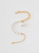 Elegant gold-plated bracelet with pearls