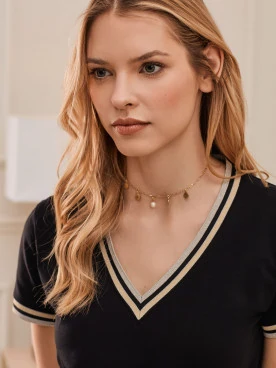 BLACK BLOUSE WITH V NECKLINE