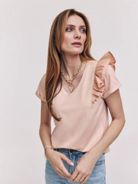 Powder pink T-shirt with ruffle trim