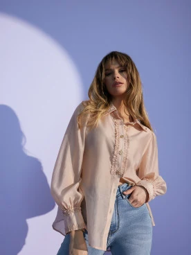 Romantic beige shirt