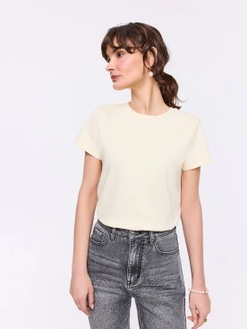 Jasnożółty krótki T-shirt z okrągłym dekoltem