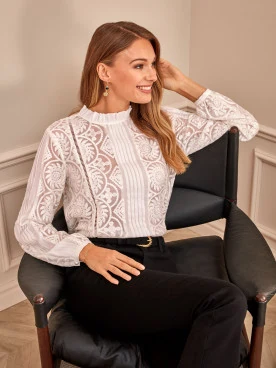POWDER LACE BLOUSE