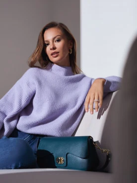 PURPLE SWEATER WITH HALF TURTLENECK