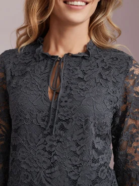 LACE BLOUSE