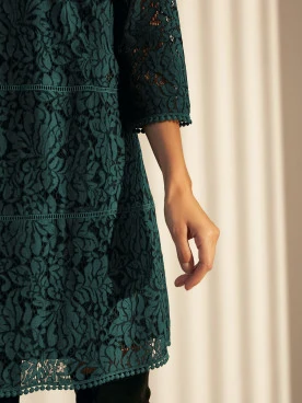LACE DRESS