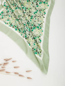 GREEN PATTERNED SCARF
