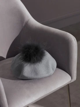 GRAY WOOL BERET WITH POMPON