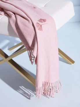 PINK SHAWL WITH WOOL