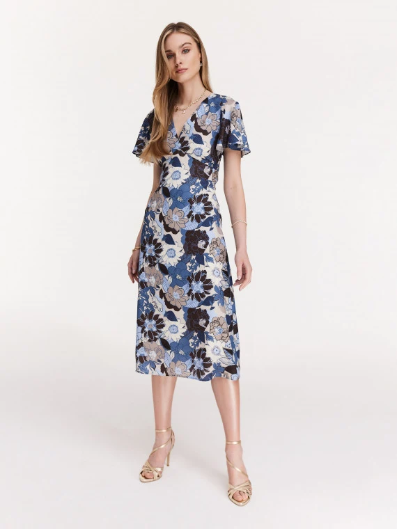 Simple viscose dress with floral pattern