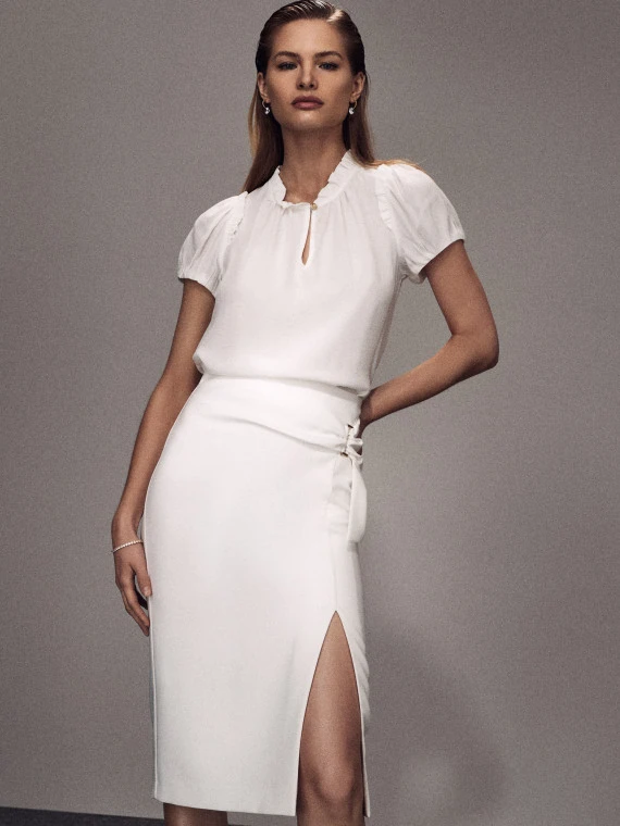 White skirt with a spectacular slit