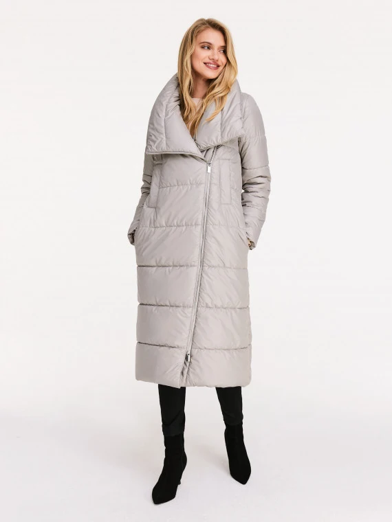 Long quilted coat in beige color