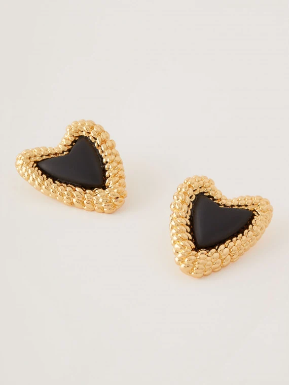 Copper earrings in the shape of hearts