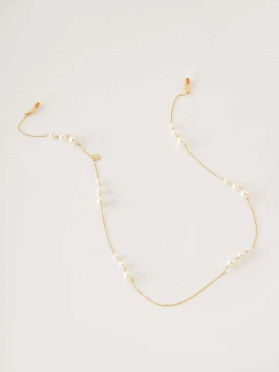 Eyeglass chain decorated with pearls