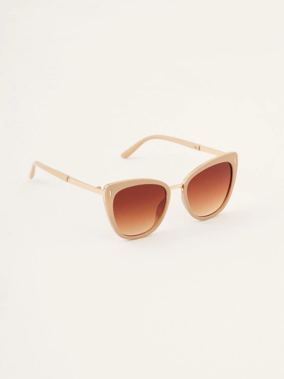 Beige cat-eye sunglasses