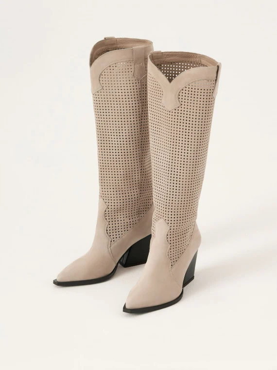 Leather cowboy boots with openwork upper