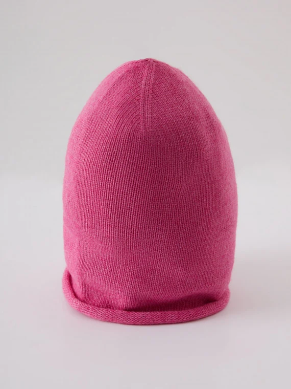 Pink cashmere-infused yarn hat