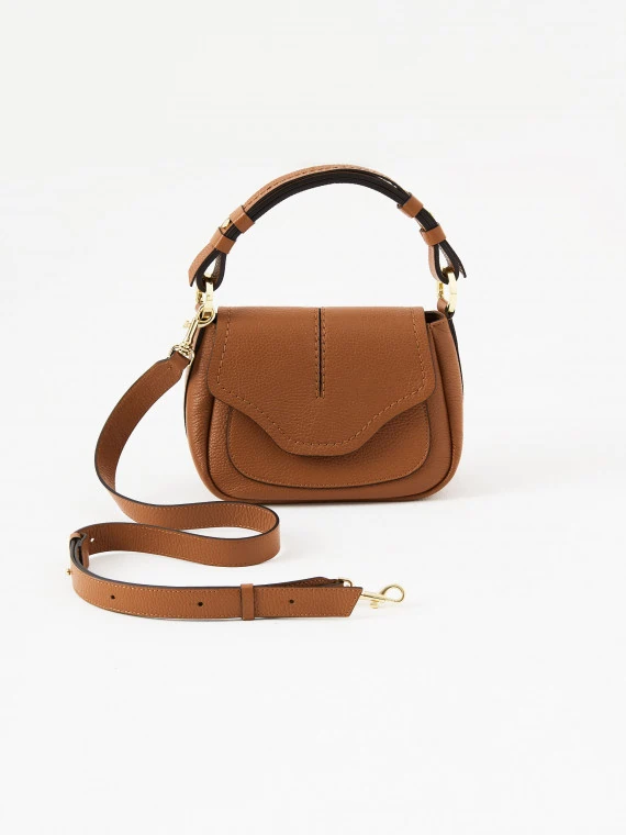 Caramel leather handbag