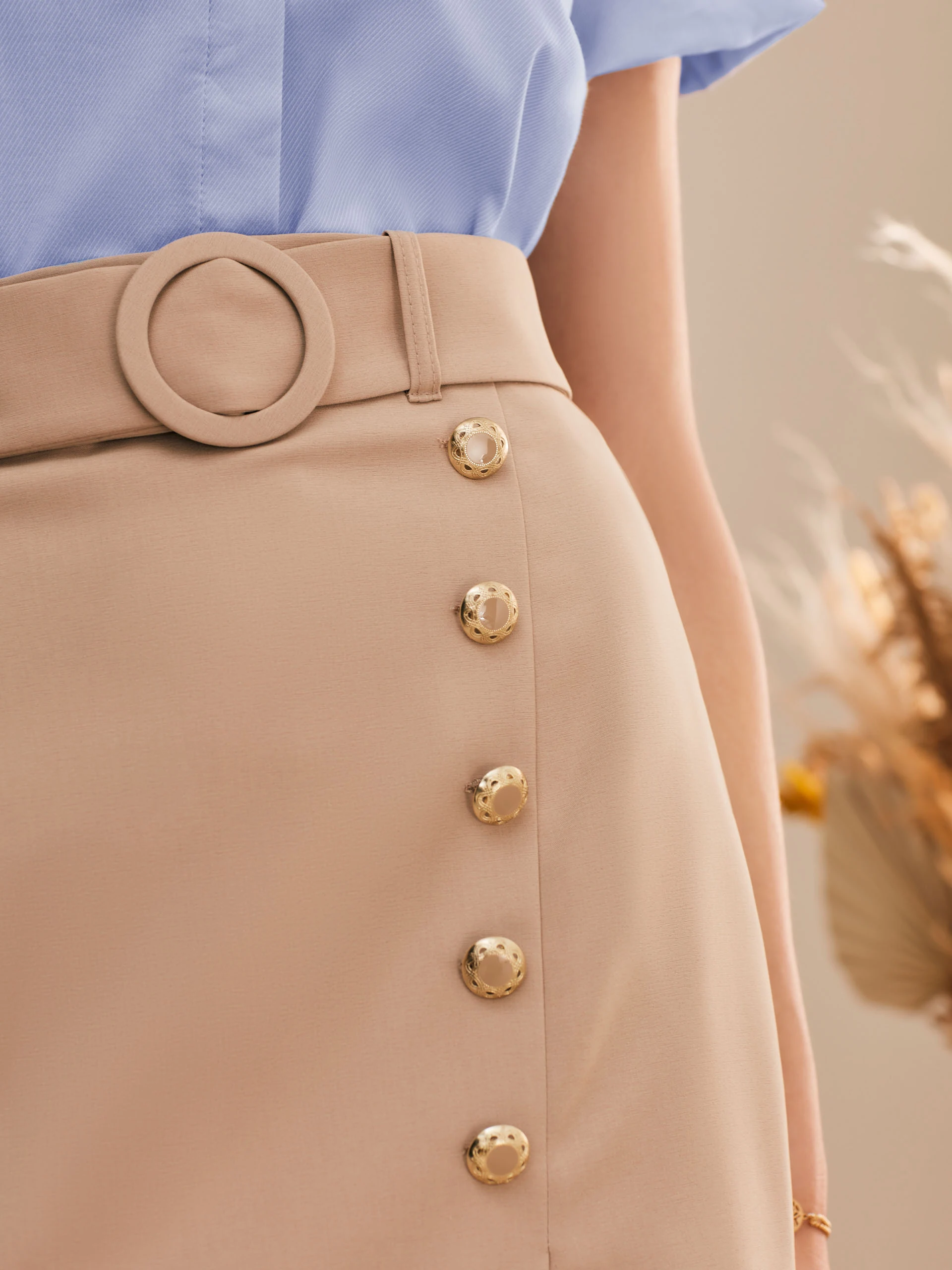 LEAD SKIRT WITH SLIT