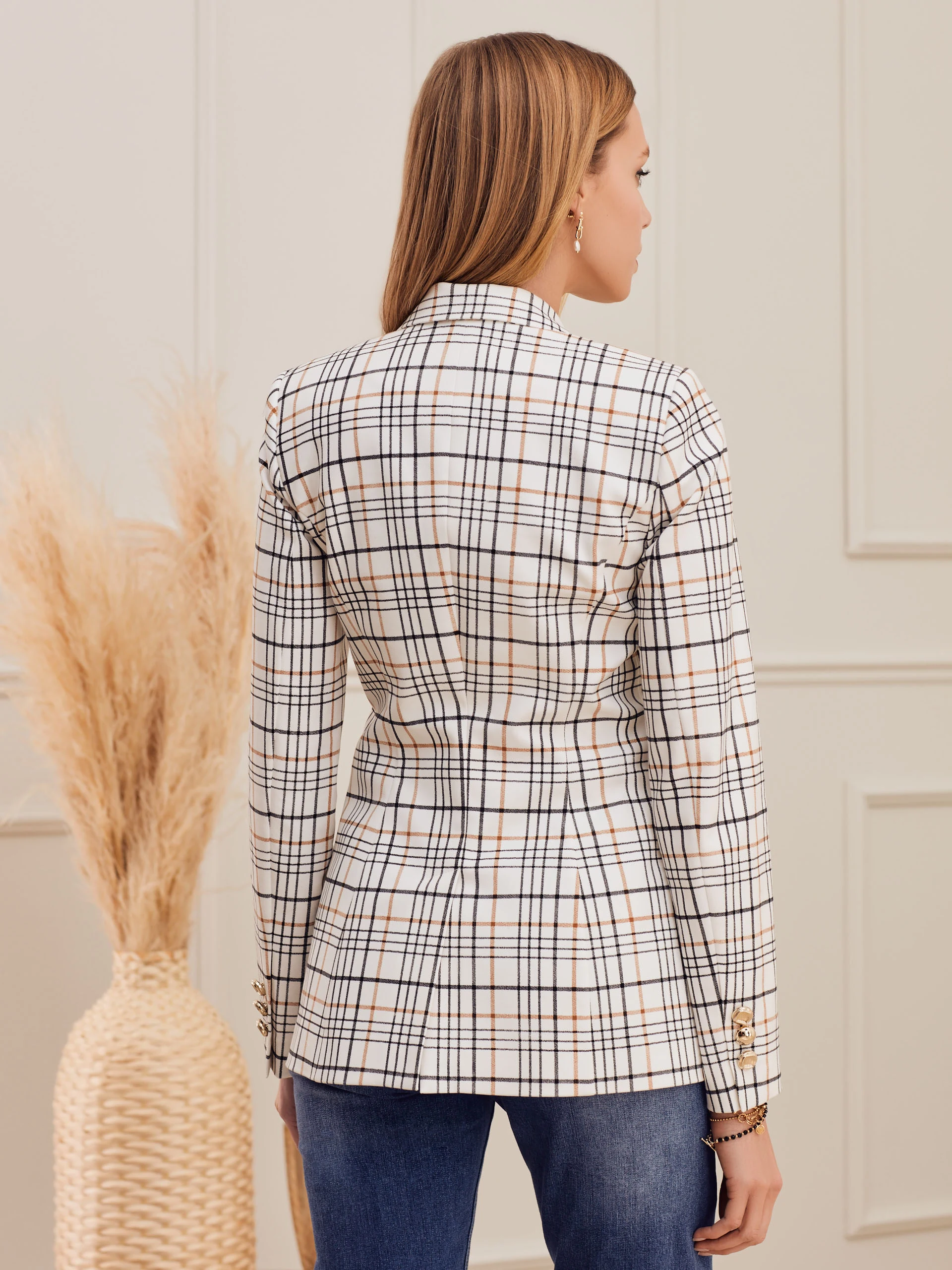 WHITE CHECKERED JACKET