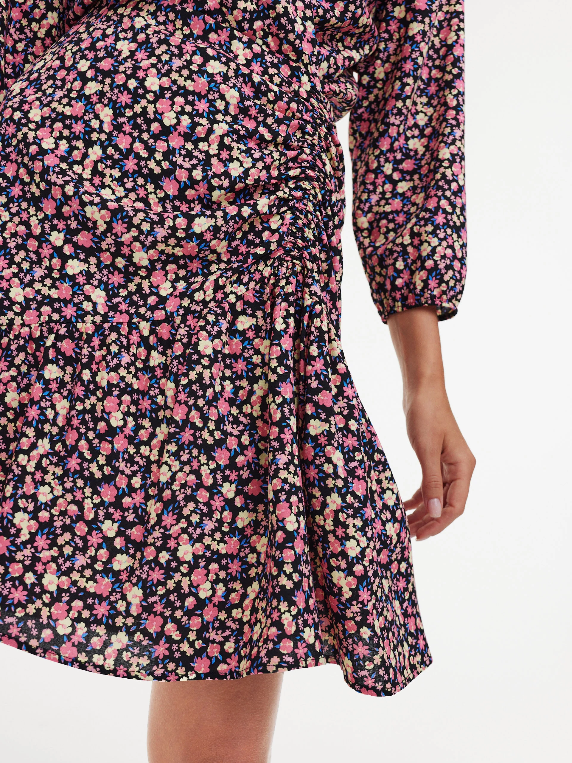 Viscose dress in a link