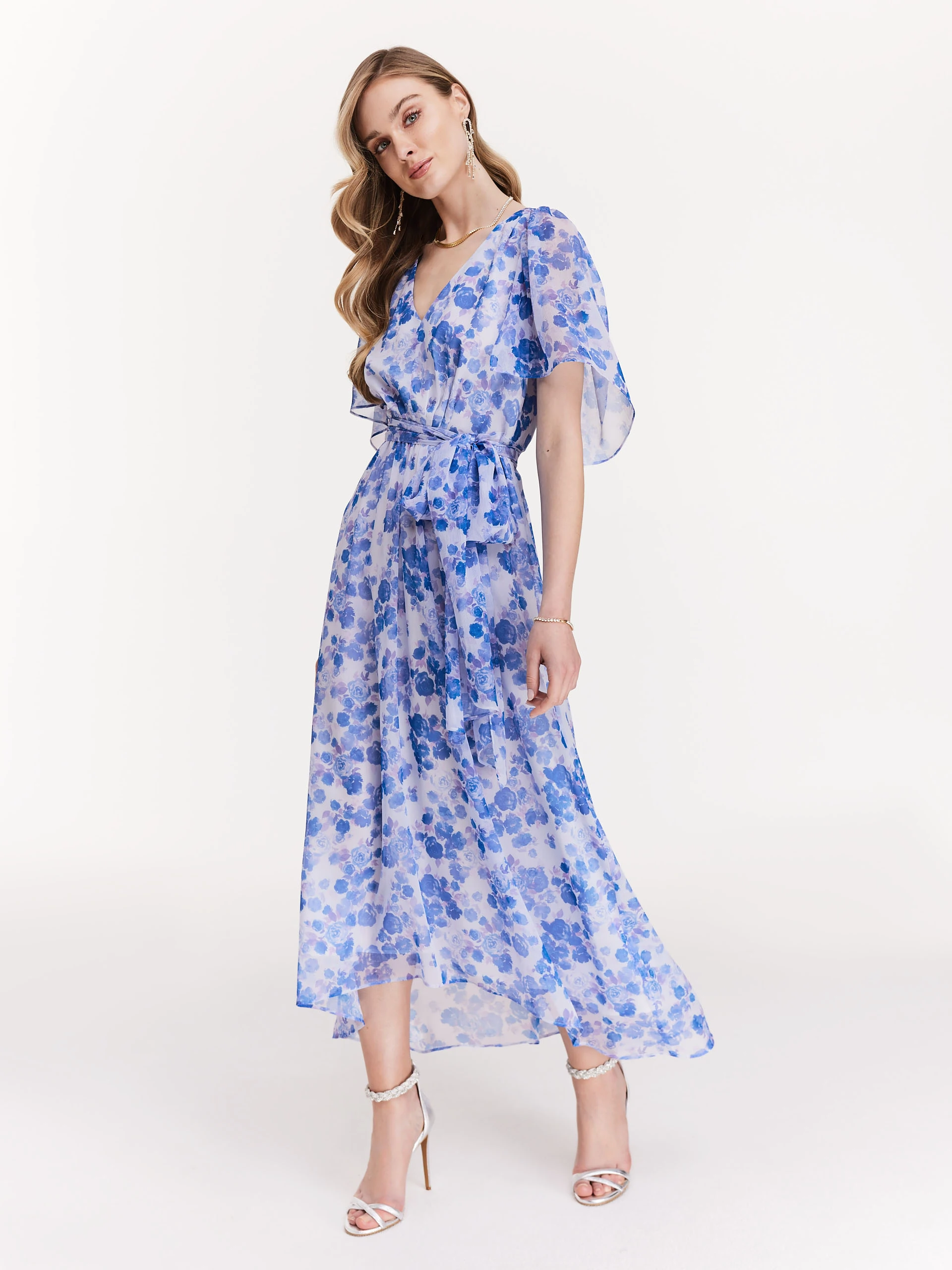 Airy long dress in roses