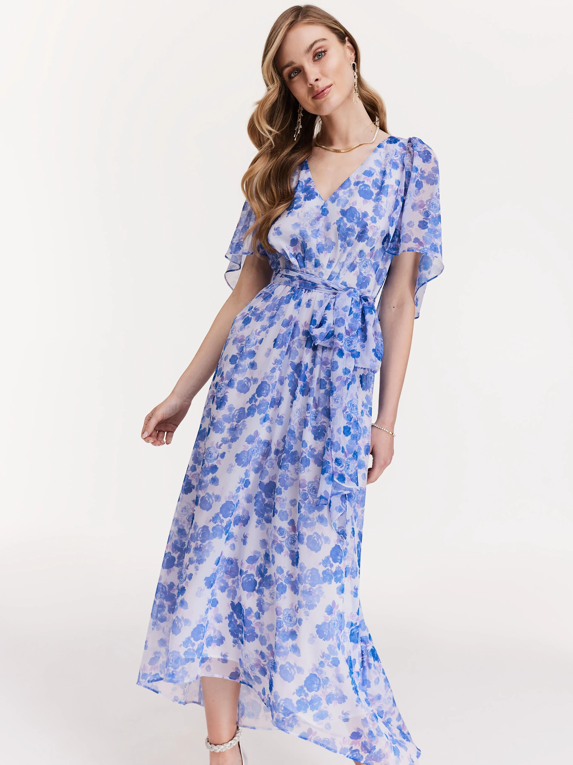 Airy long dress in roses