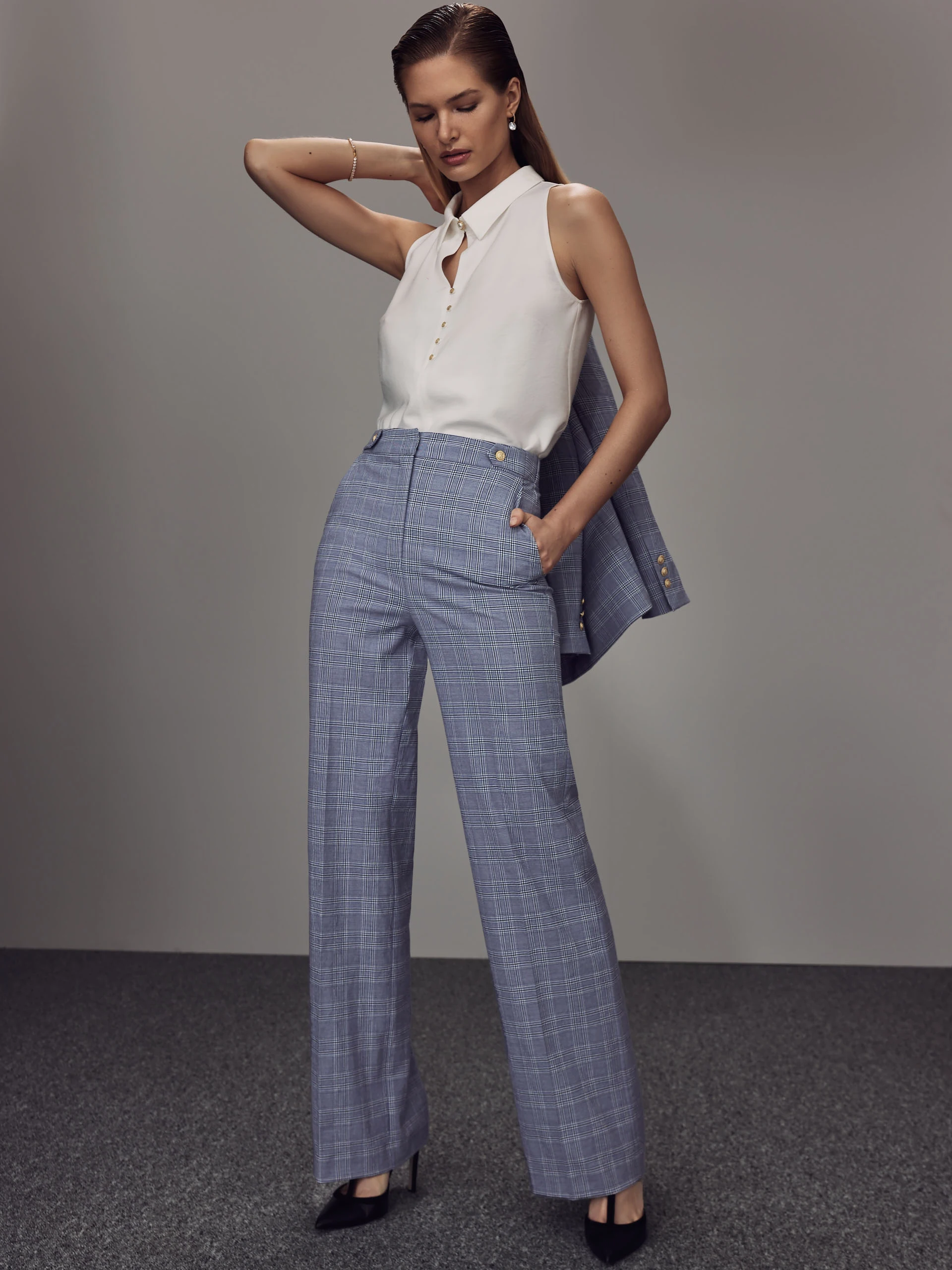 High-waisted plaid pants
