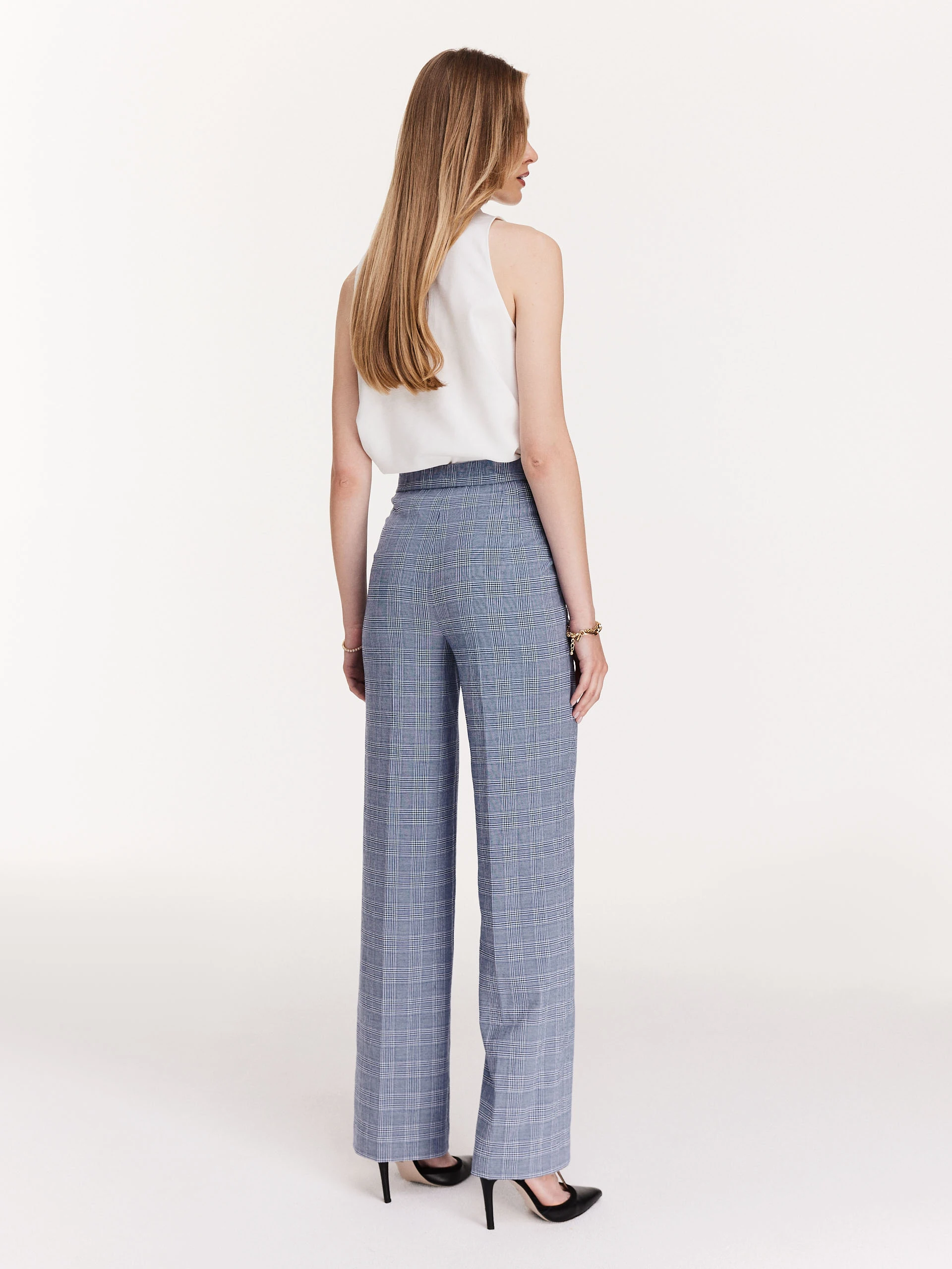 High-waisted plaid pants