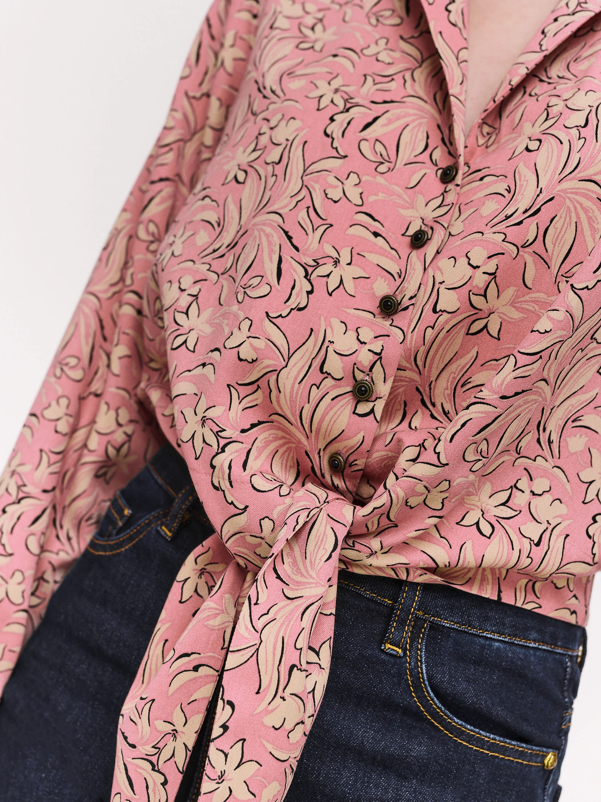 Pink viscose shirt with flowers