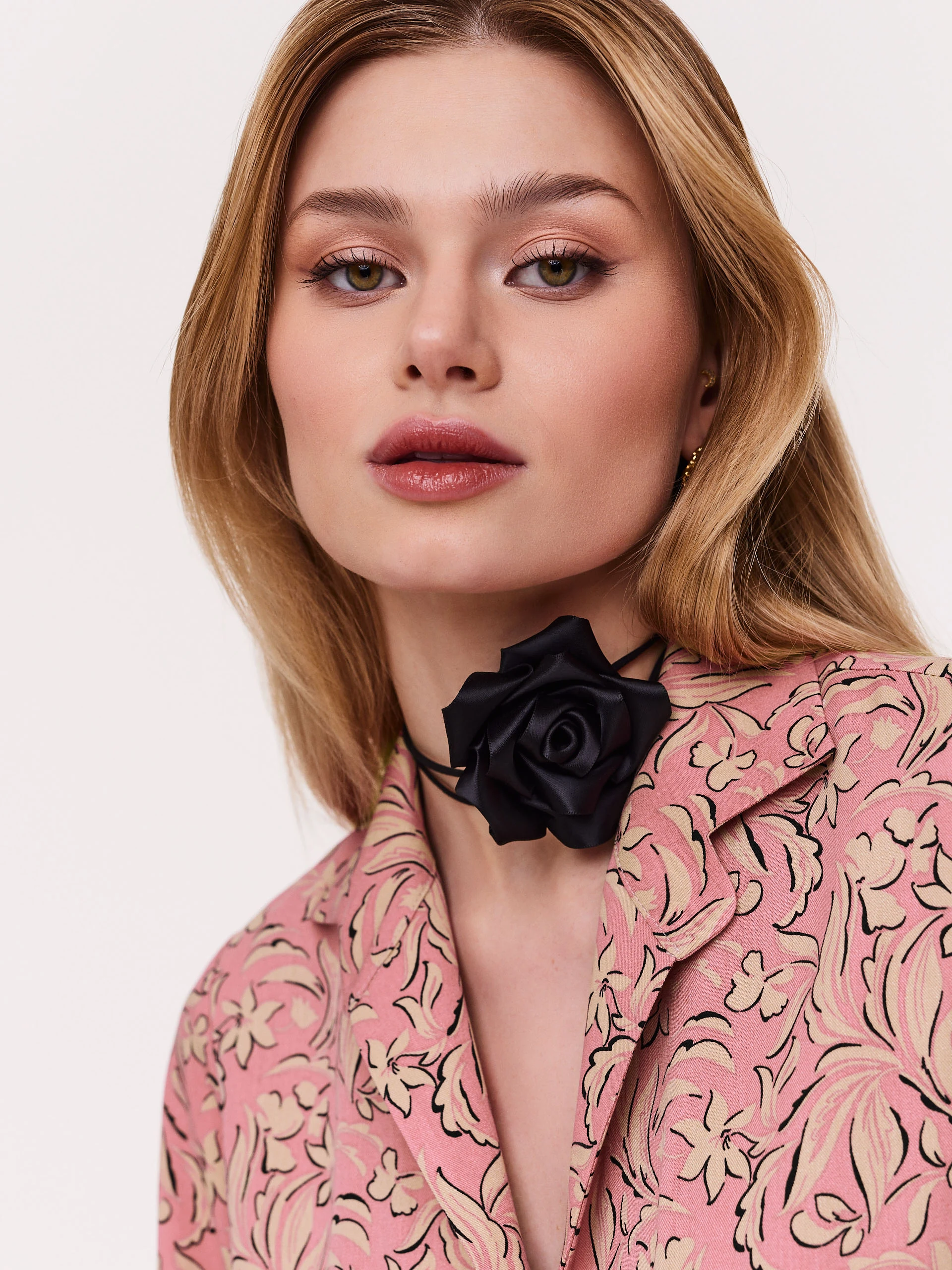 Pink viscose shirt with flowers