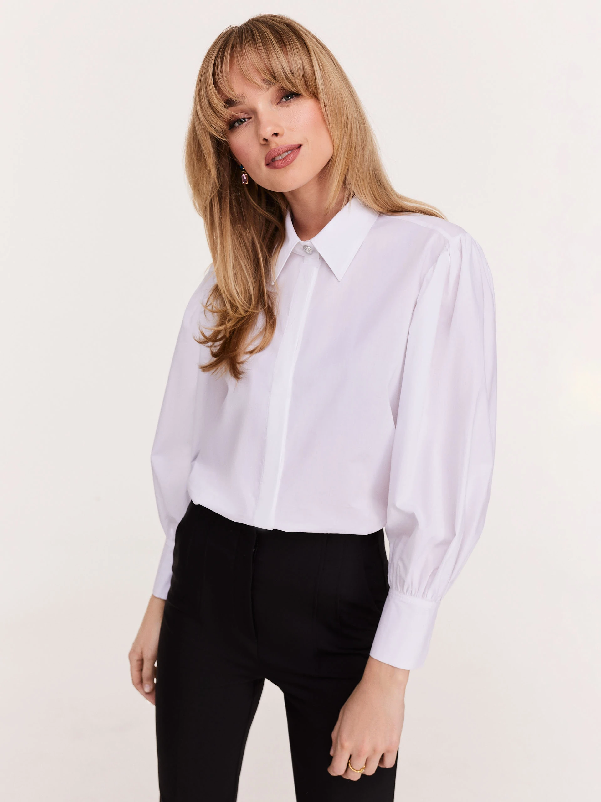 Elegant white shirt with buff sleeves