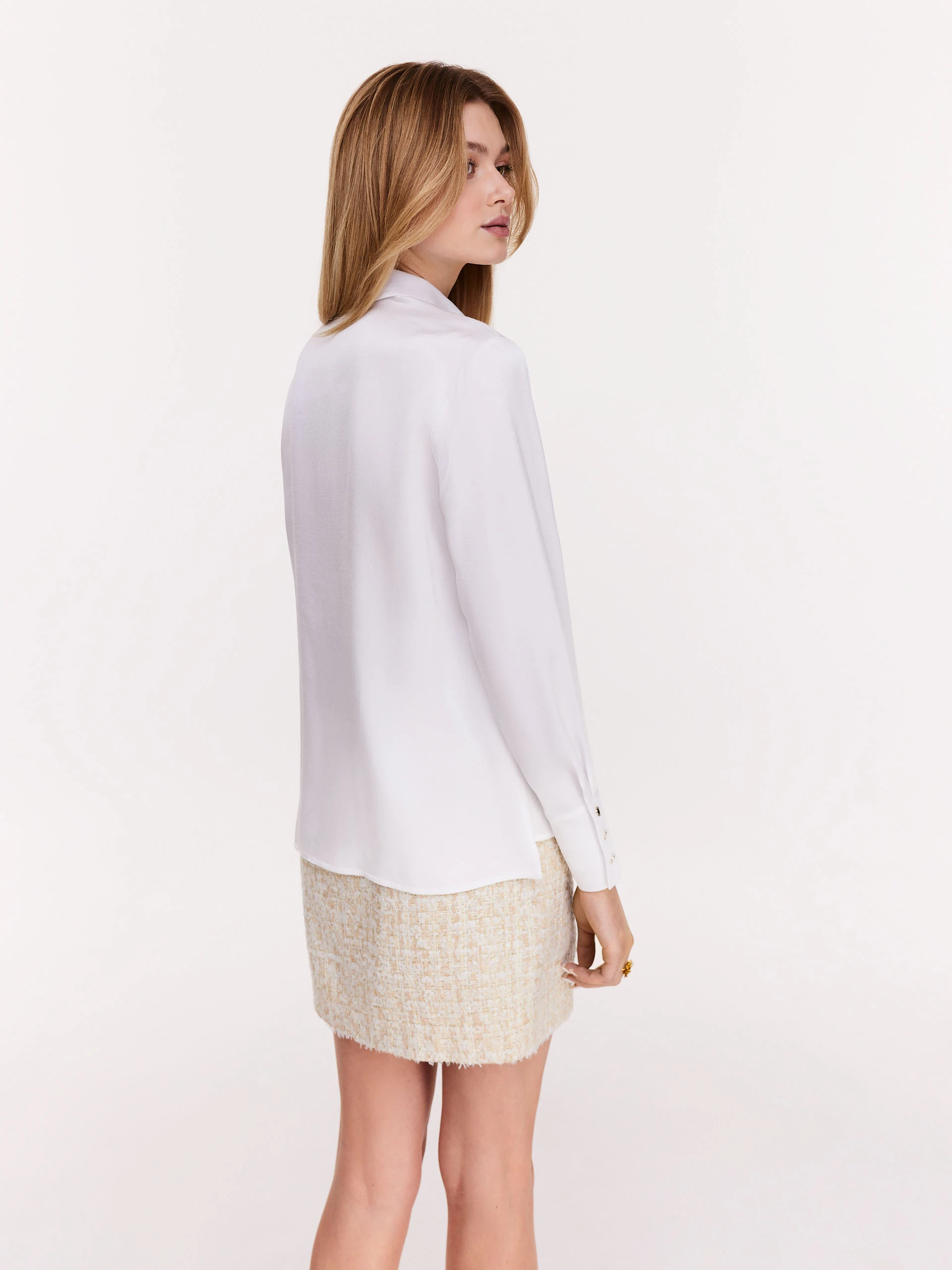 Elegant white viscose shirt