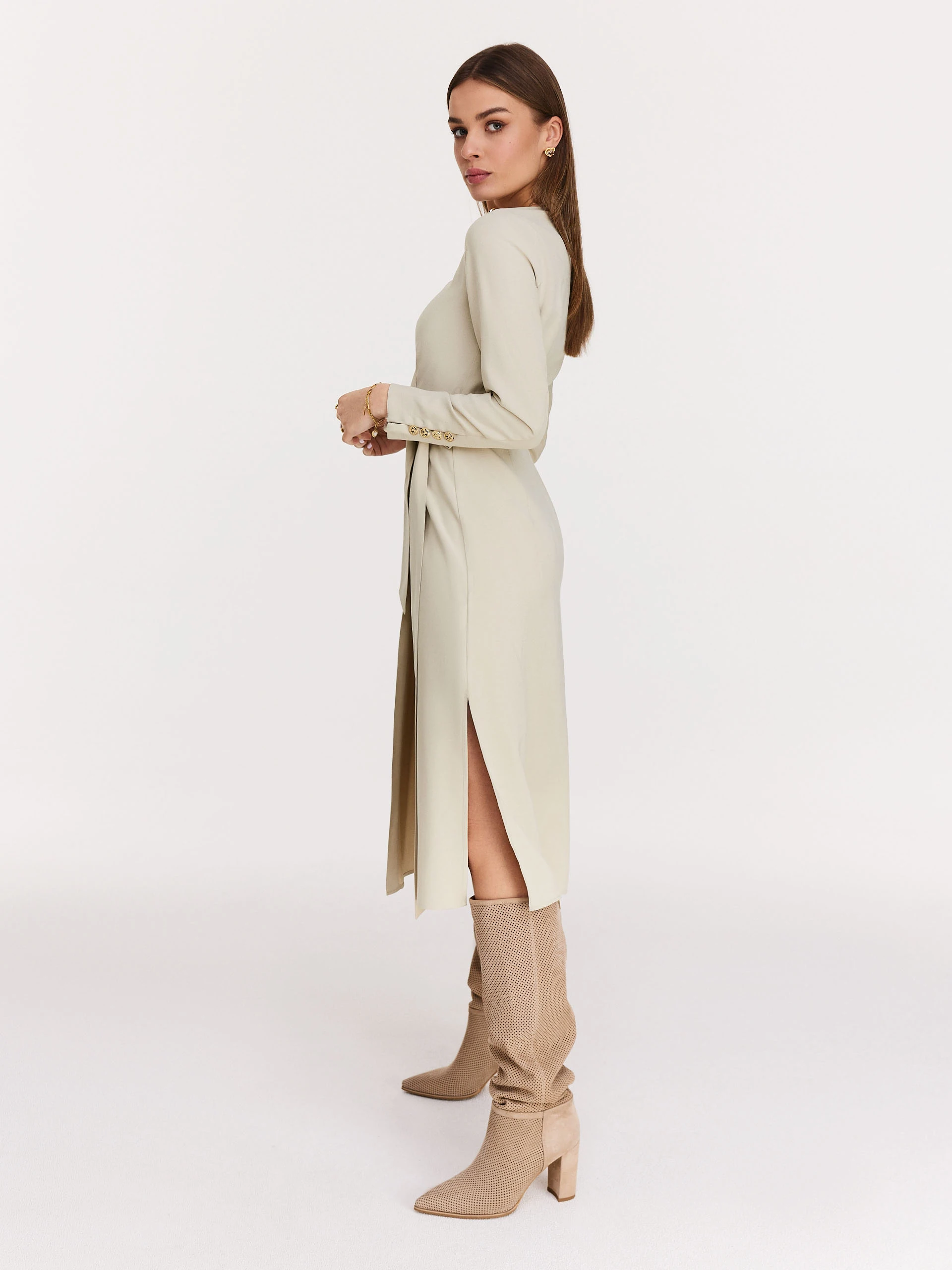 Elegant beige knee-length dress