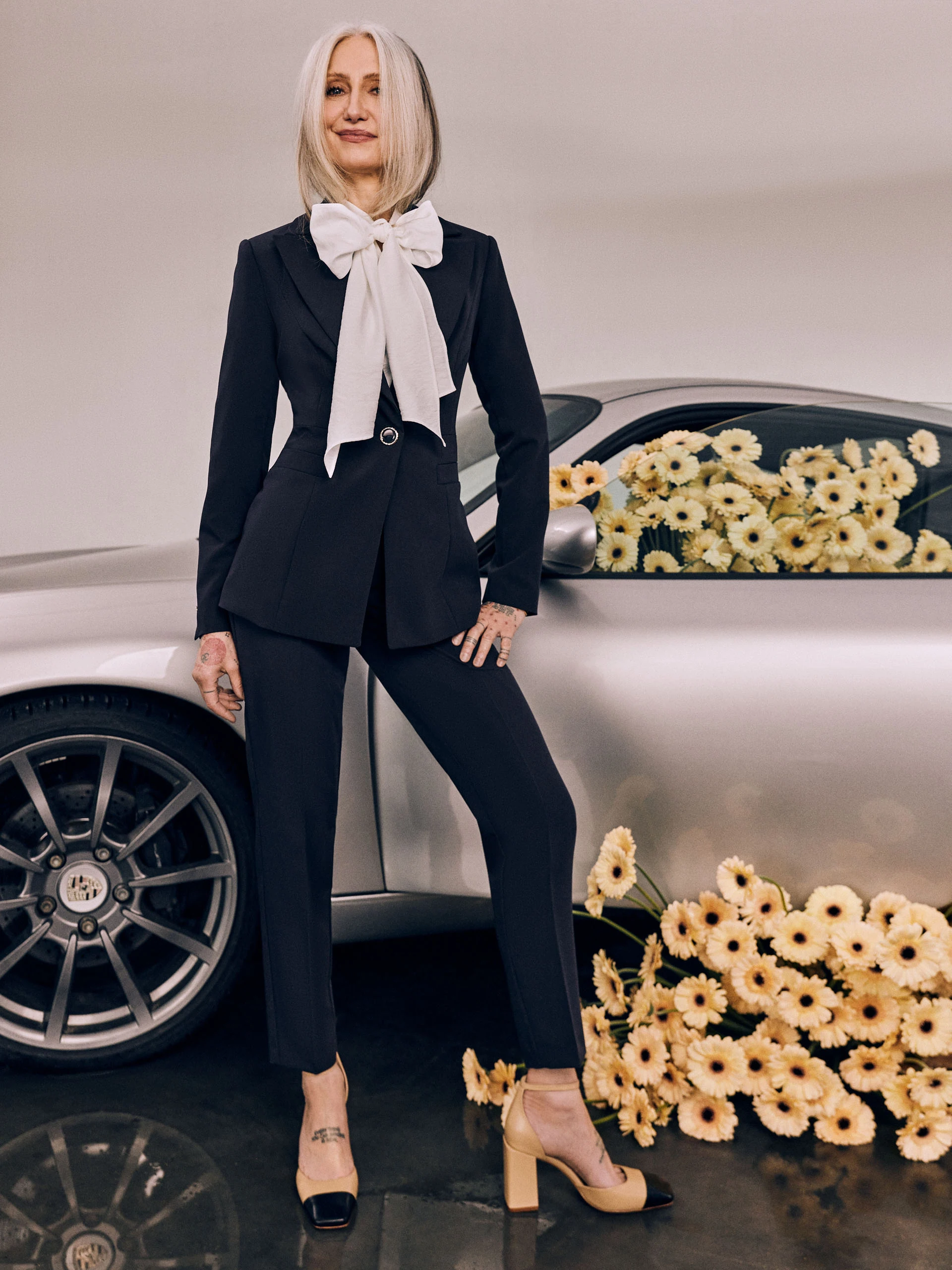 Elegant one-button waist jacket