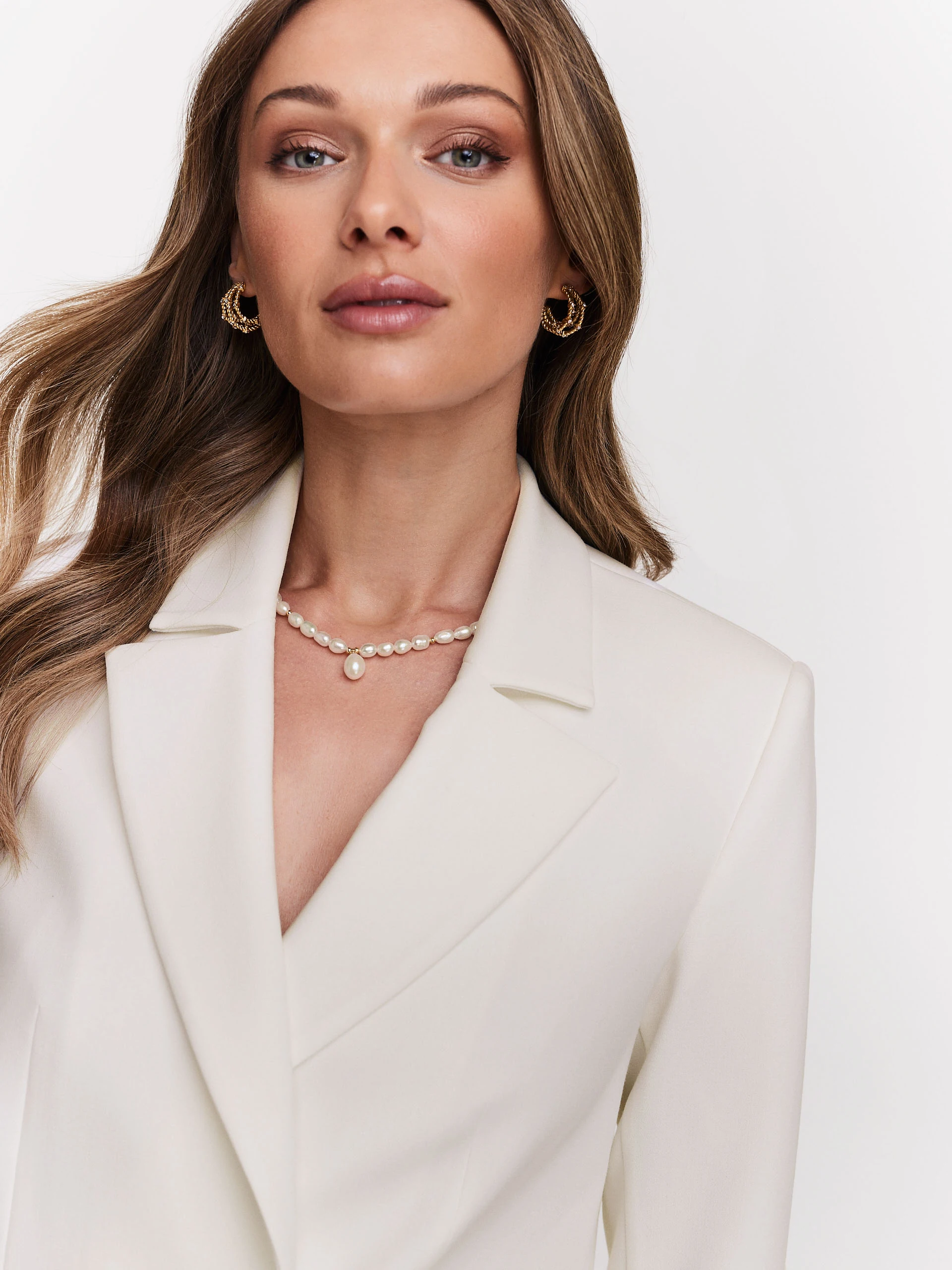 Elegant cream jacket