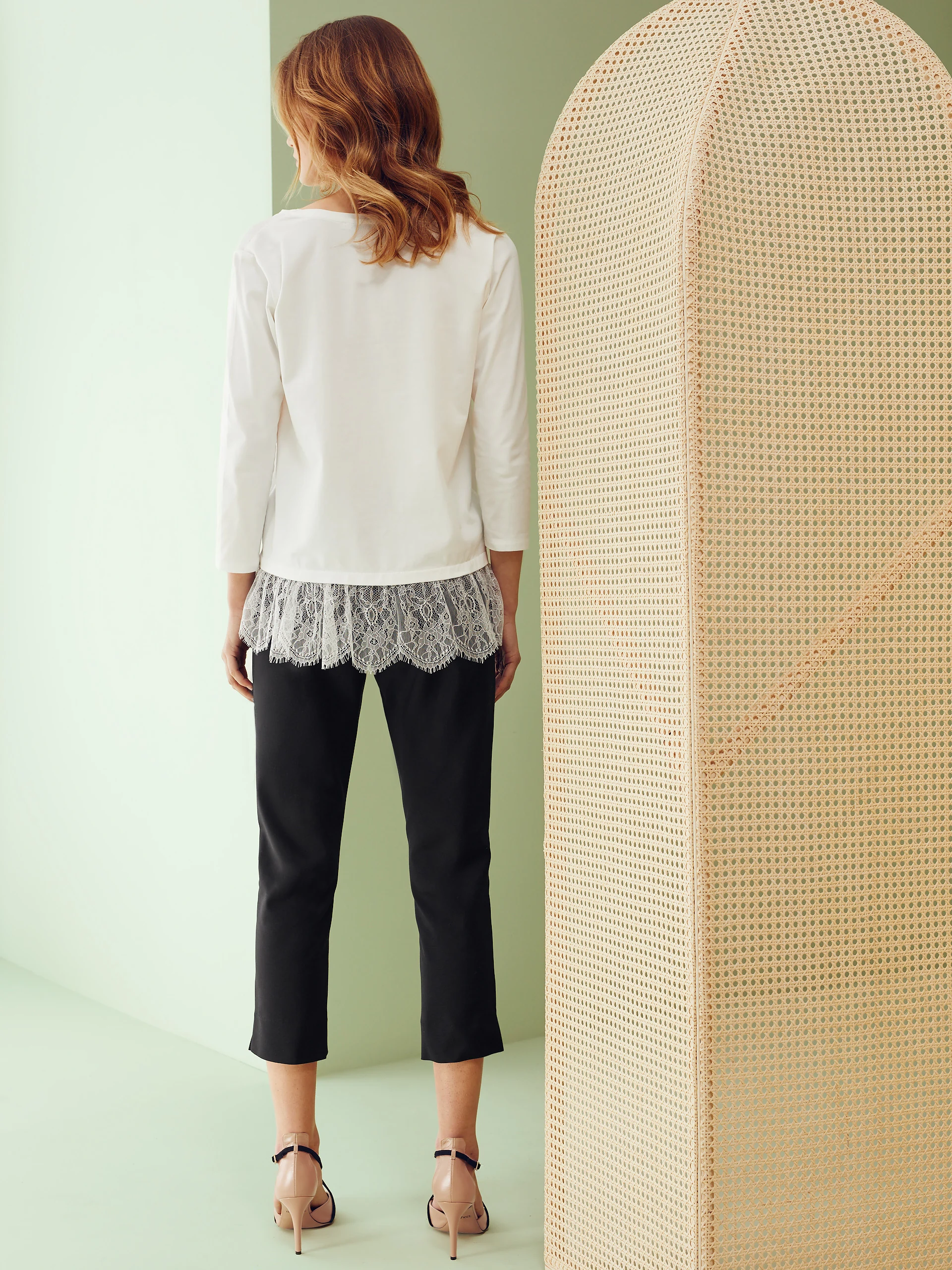 BLOUSE WITH LACE AT THE BOTTOM