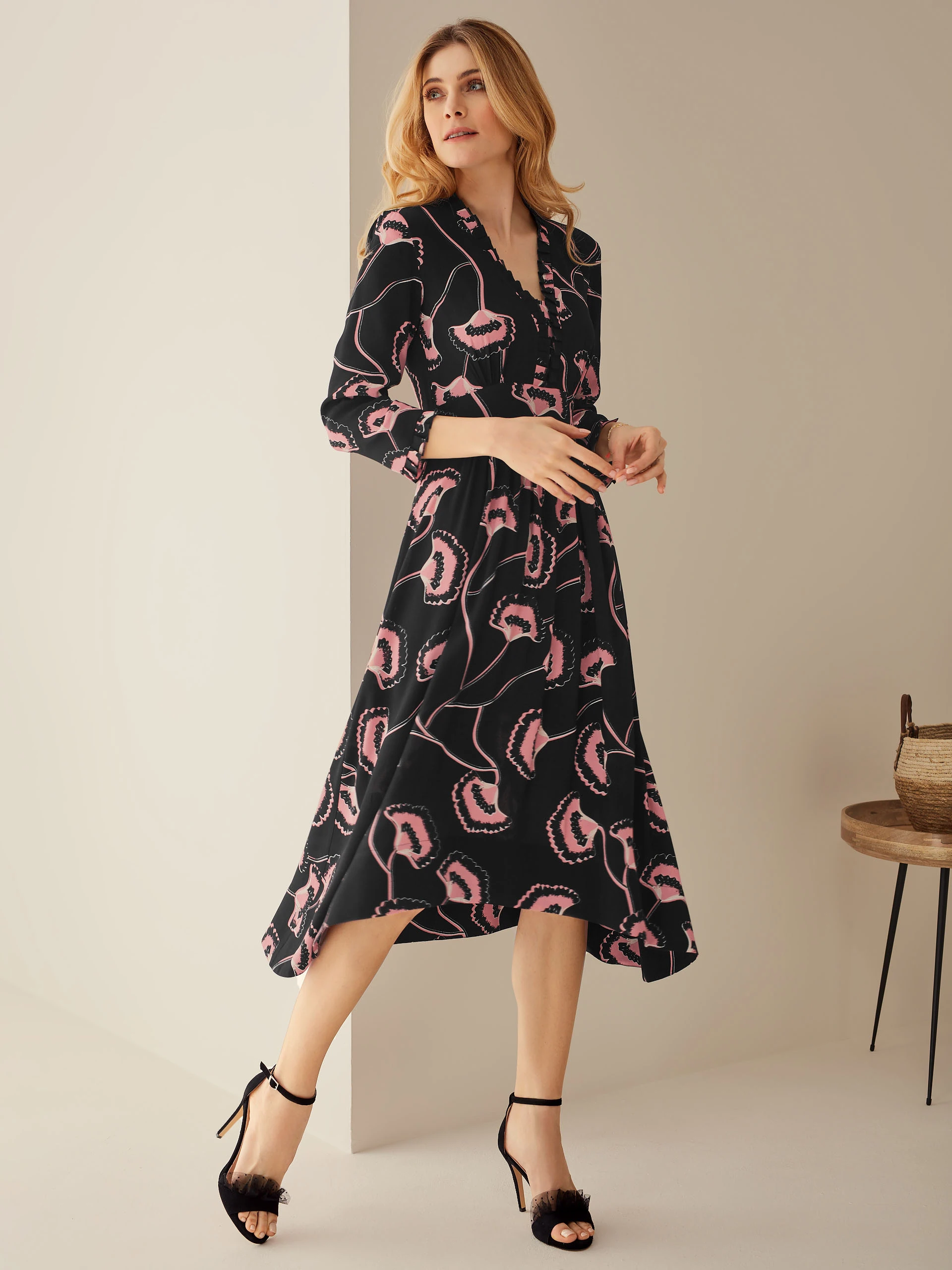 ETHEREAL FLARED DRESS