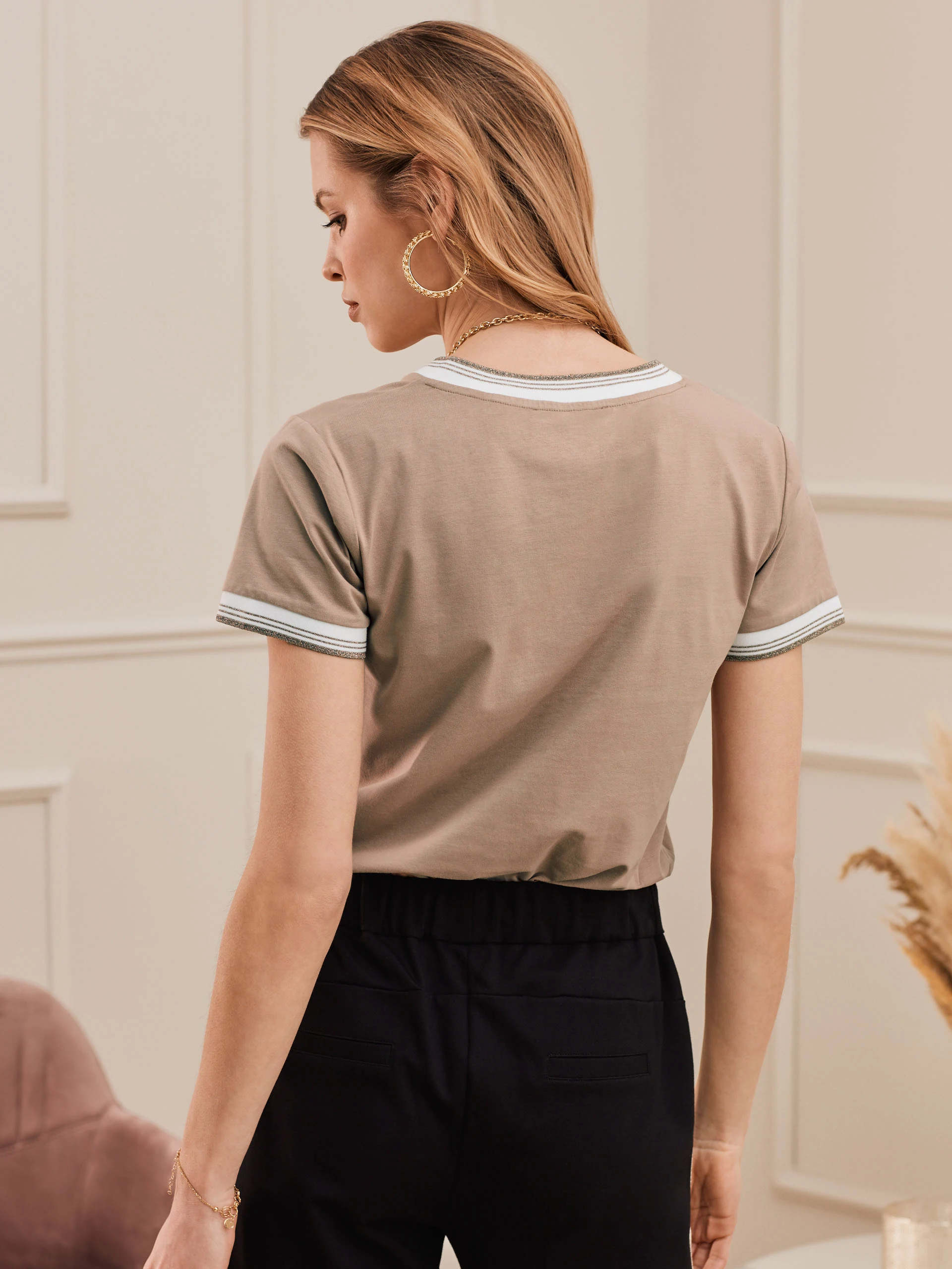 BEIGE BLOUSE WITH V NECKLINE