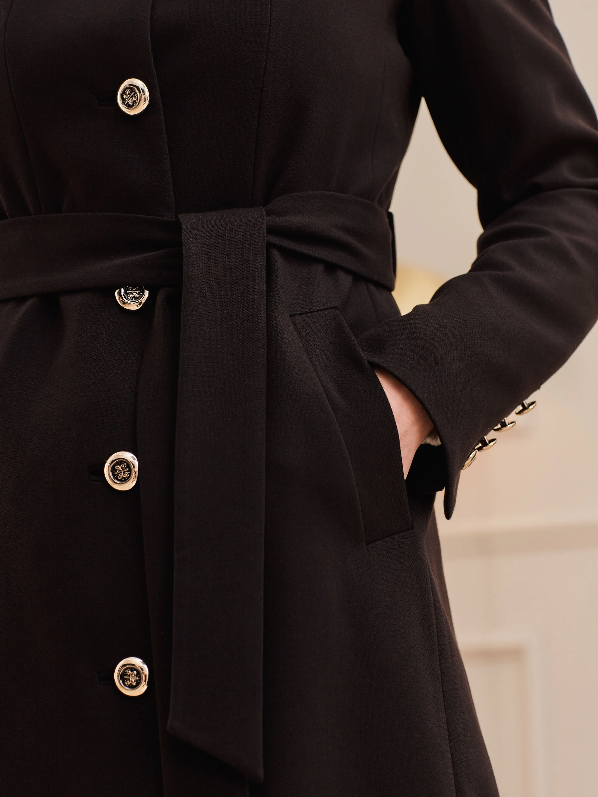 BLACK SPRING COAT