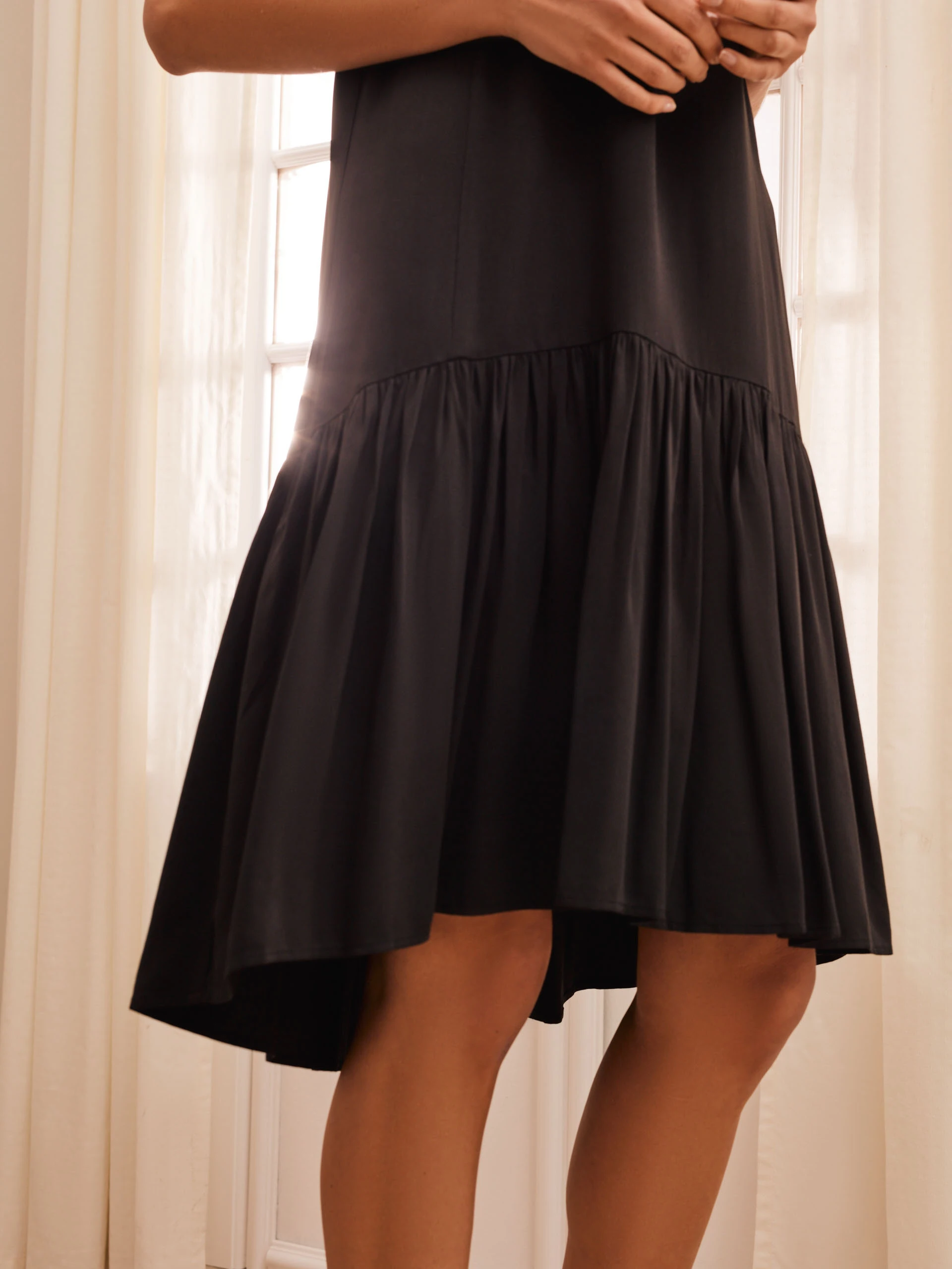 BLACK STRAIGHT DRESS