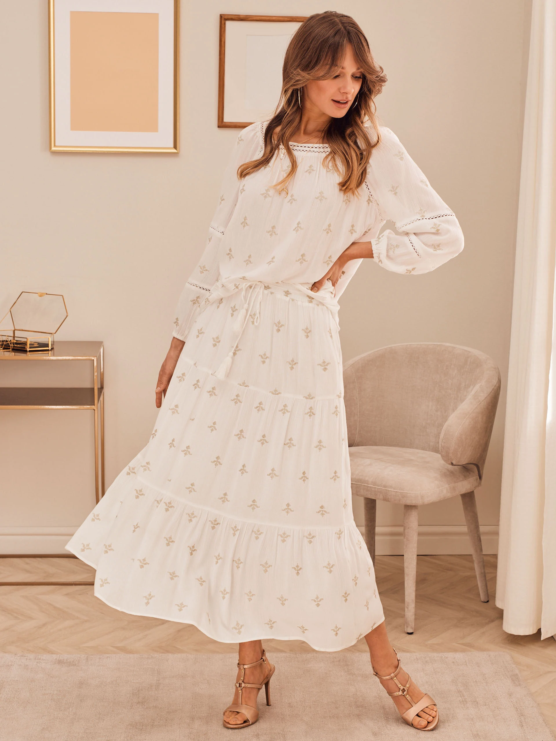 WHITE MAXI SKIRT