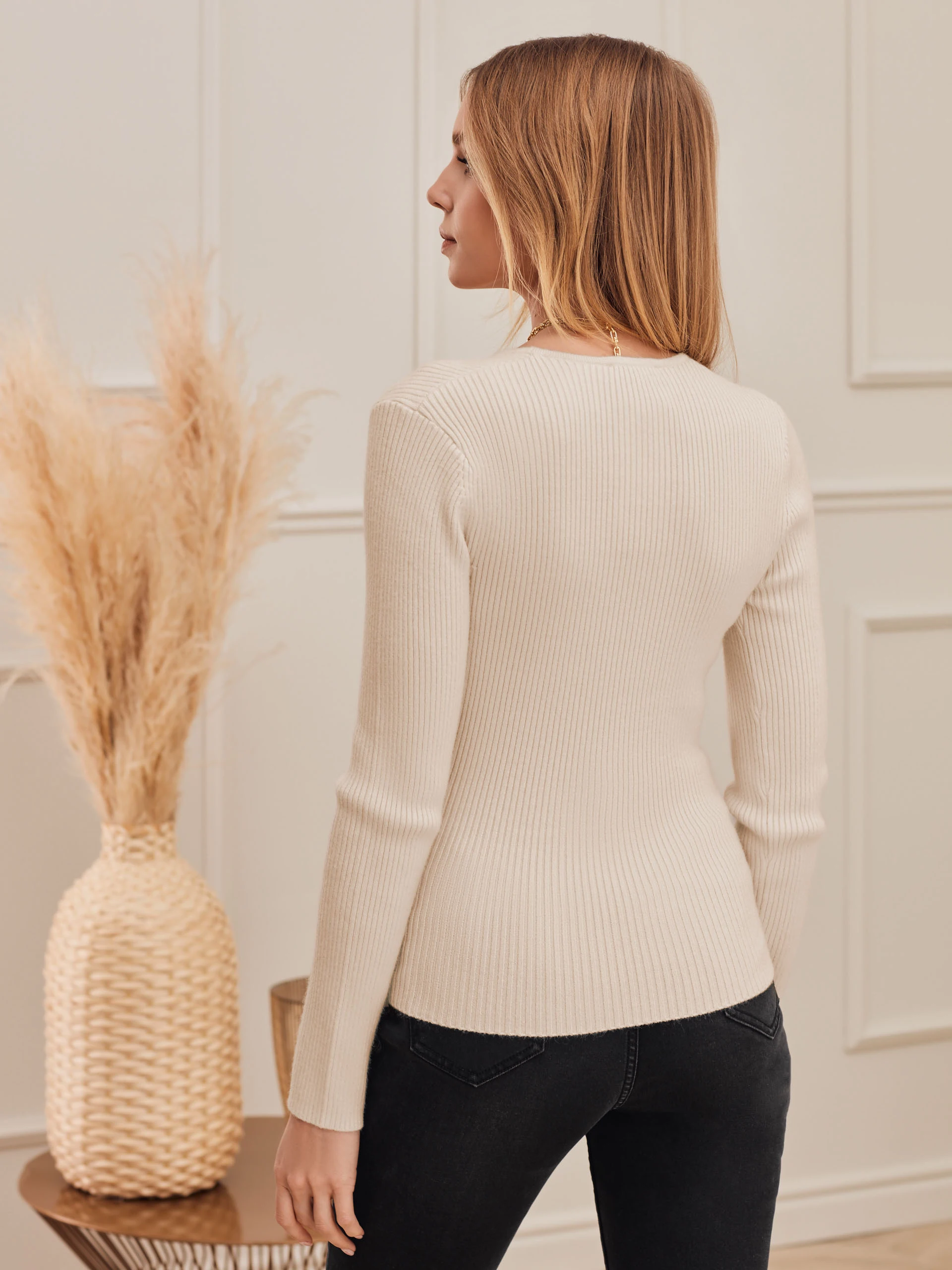 BEIGE SWEATER WITH TIES