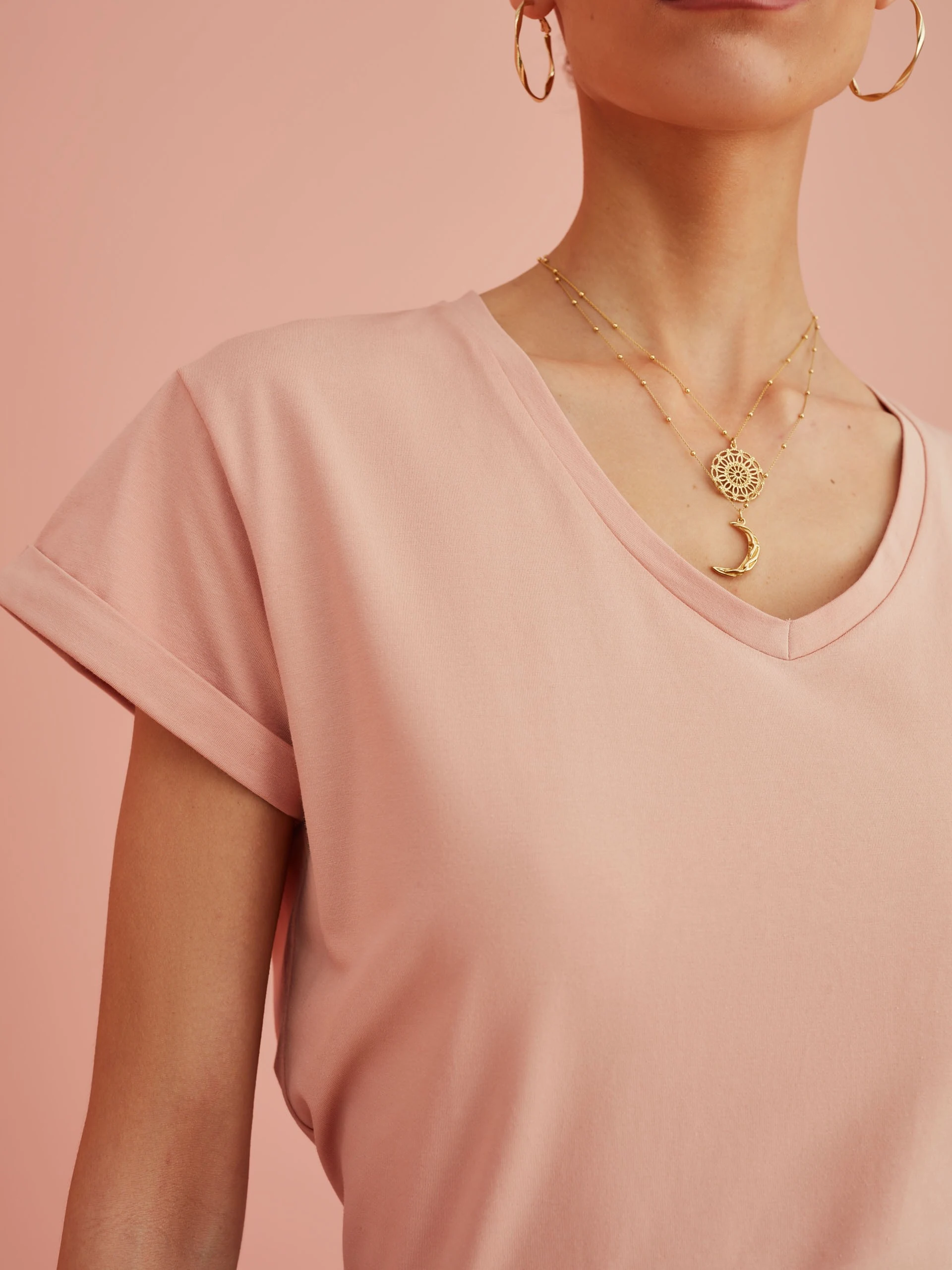 PINK BLOUSE WITH V NECKLINE