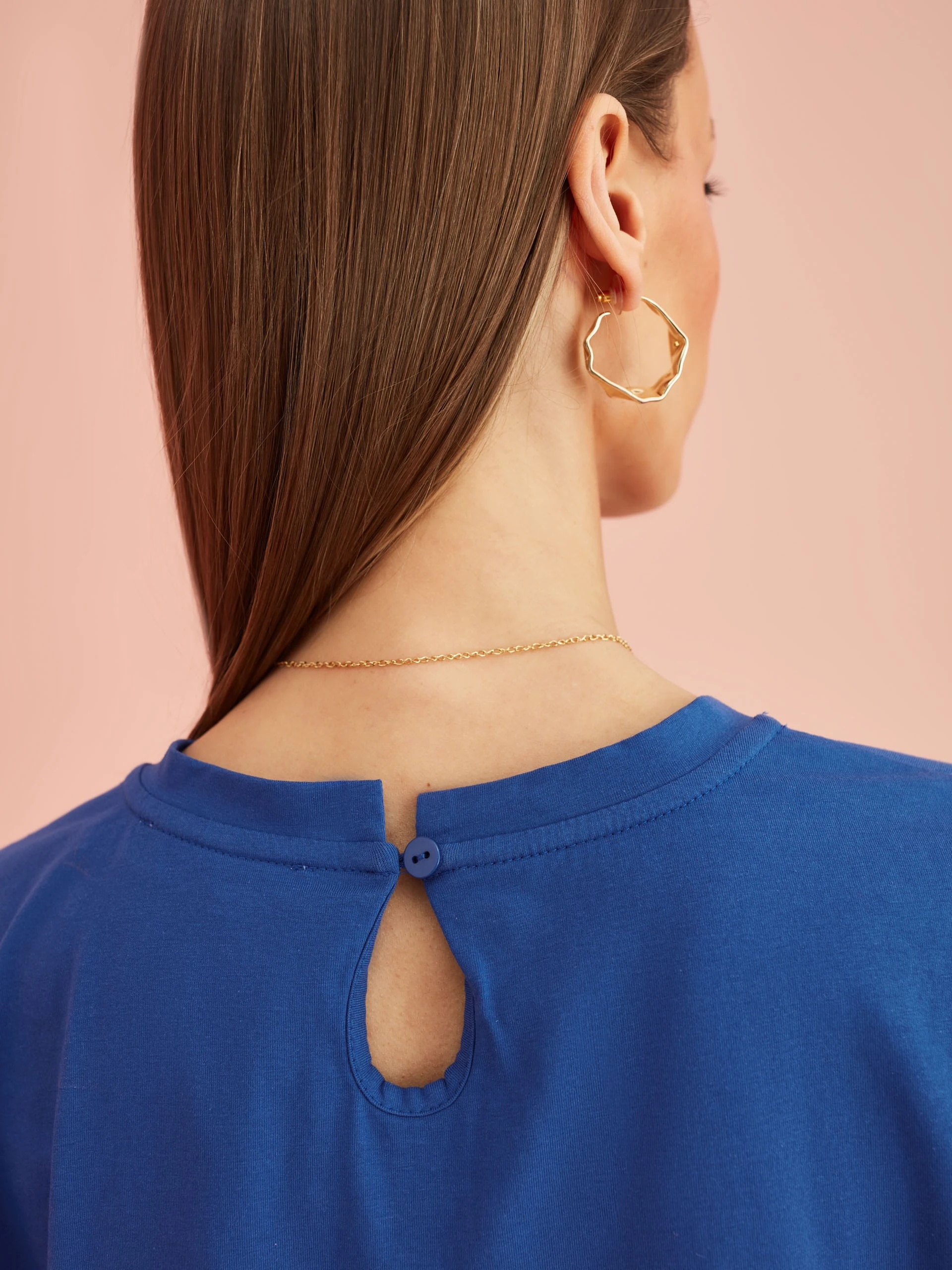 NAVY BLOUSE WITH TIED KNOT DETAIL