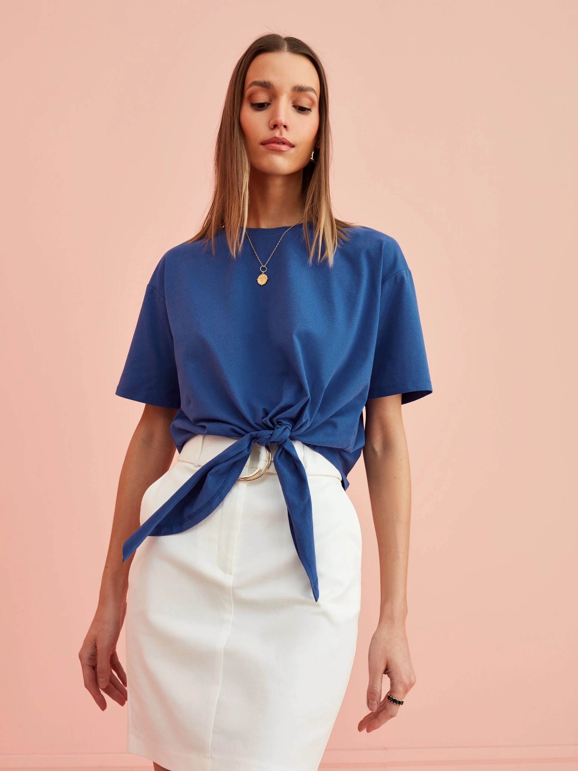 NAVY BLOUSE WITH TIED KNOT DETAIL