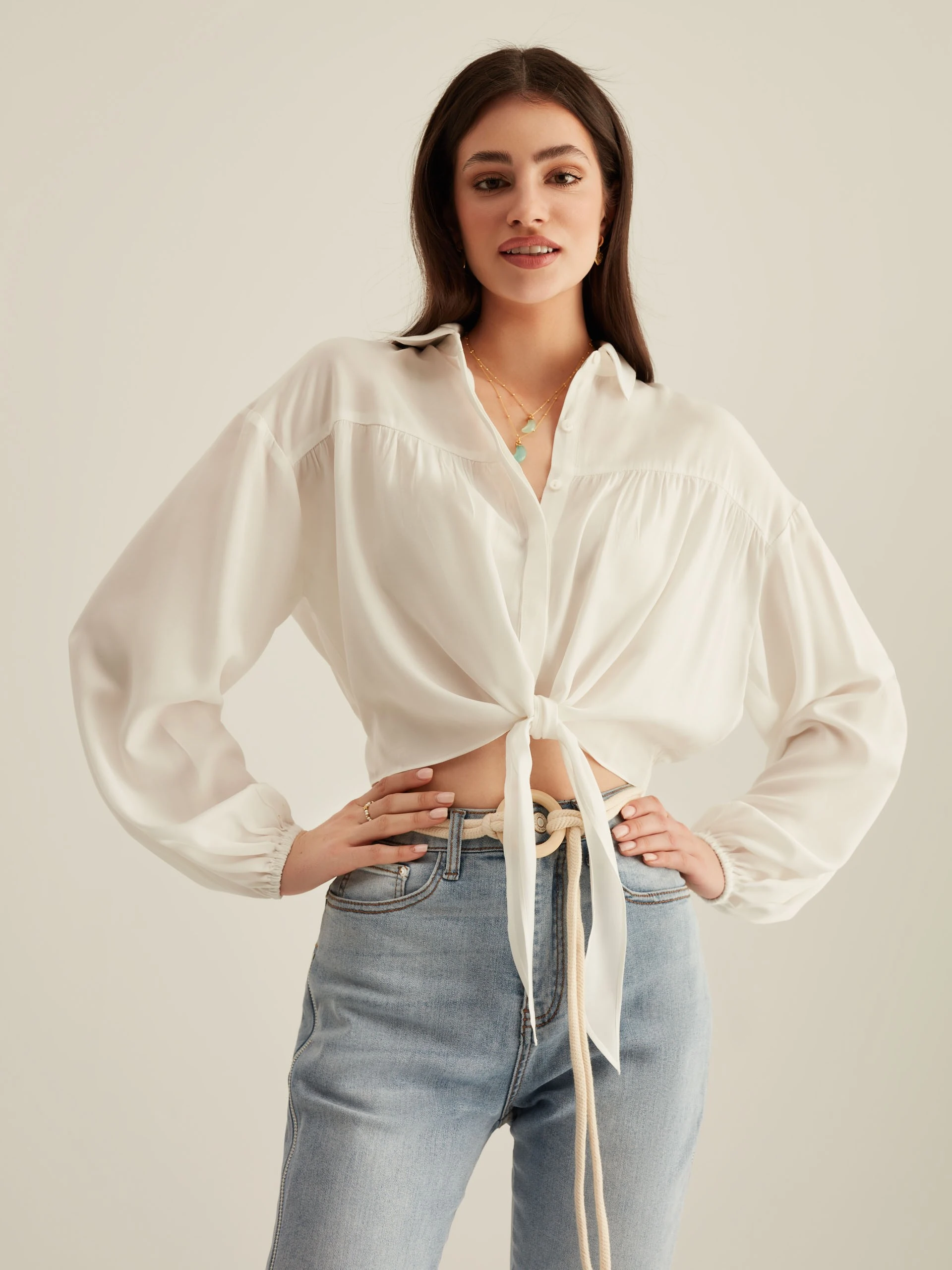 WHITE BLOUSE WITH BINDING