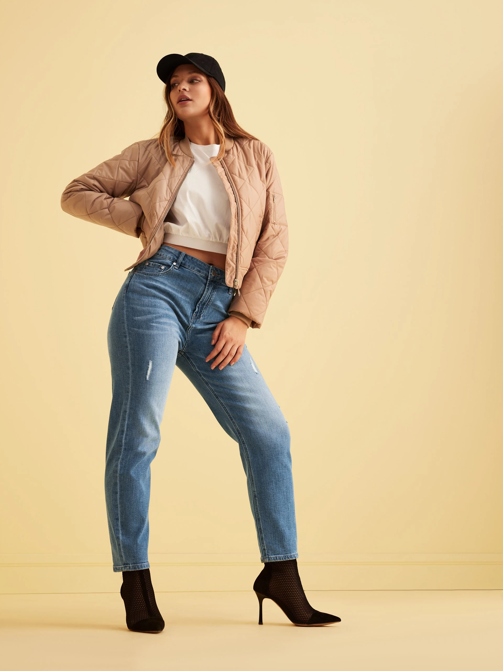 BLUE MOM JEANS